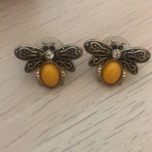 Bee Earrinngs